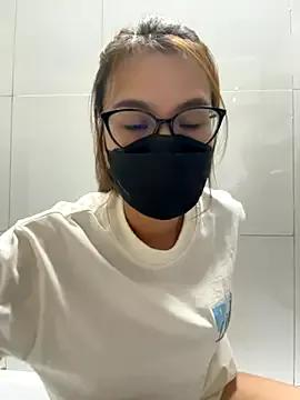 Photos of Zyzy009 from StripChat is Group